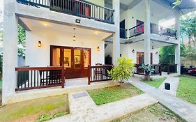 Lawrence Villa